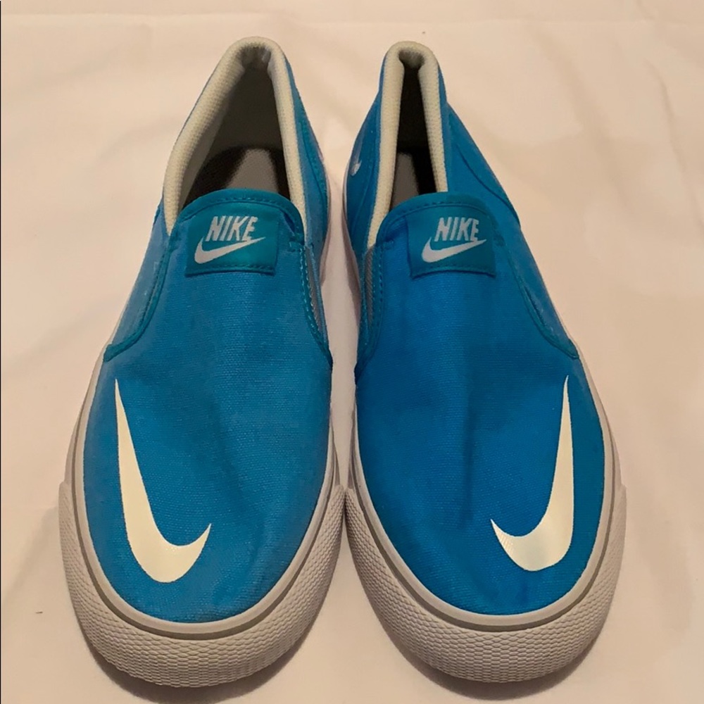 Nike boat shoes